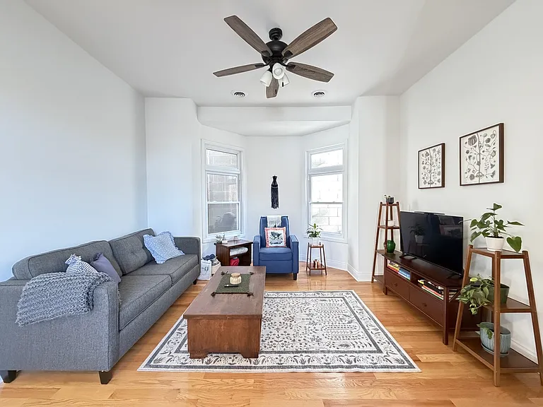 3512 N Halsted St #3R — Photo 6