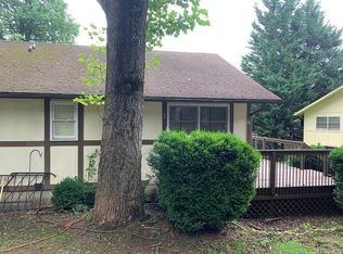 63 Salem Square Ln, Hayesville, NC 28904