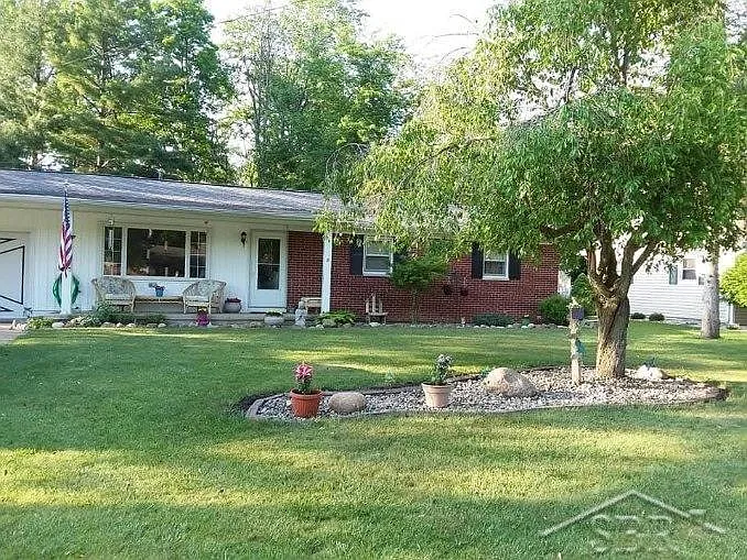6518 Birchview Dr photo 1
