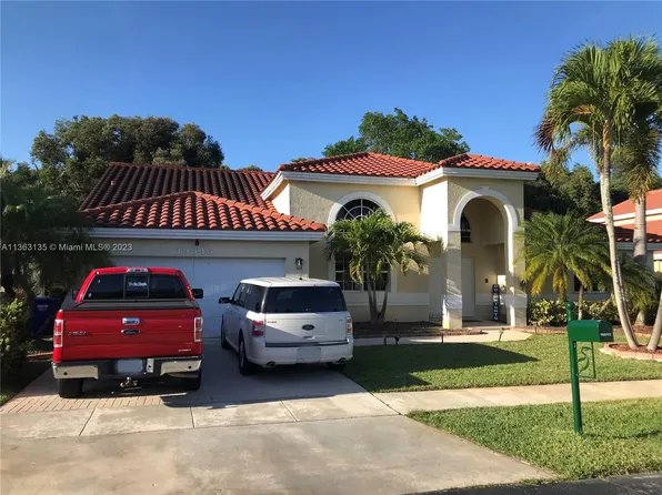 19845 NW 10th St, Pembroke Pines, FL 33029