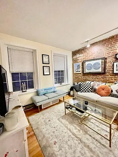 88 W Cedar St #8 Photo 1