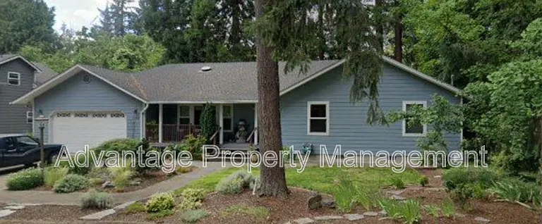 1340 SW Timian St — Photo 1
