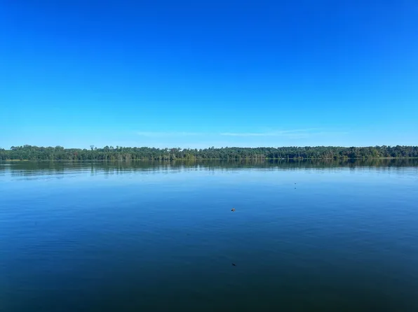 223 Sunset Point Rd, Fort Gaines, GA 39851