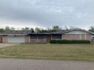 2290 Straight St, Harrah, OK 73045