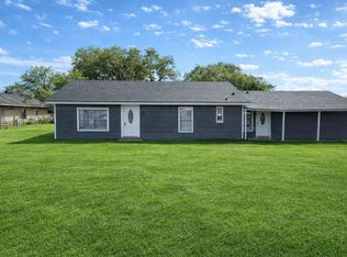3700 4th St, Bay City, TX 77414