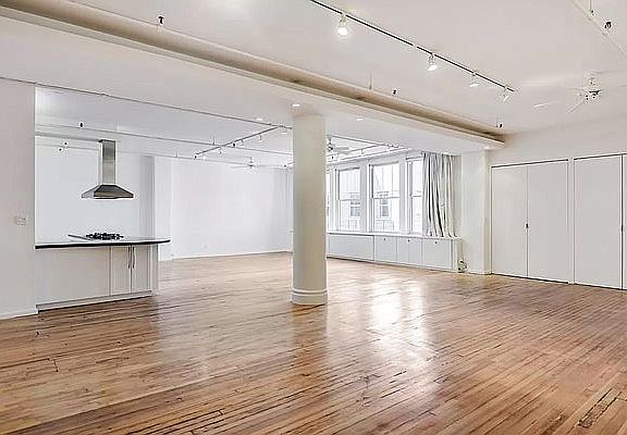 3rd image of 561 Broadway APT 10B