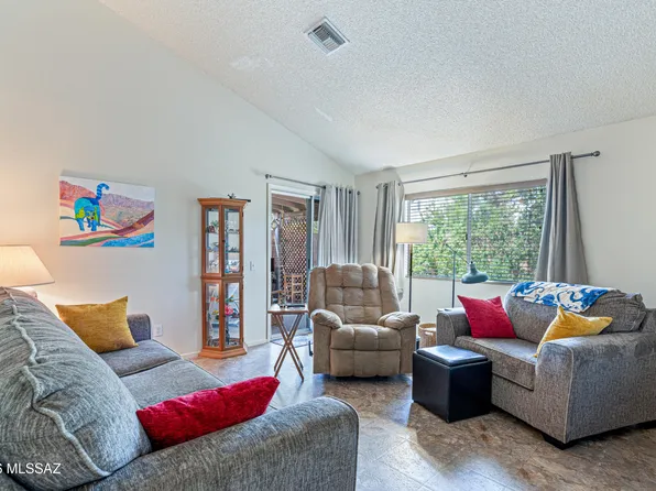 8625 N Katapa Trl, Tucson, AZ 85742