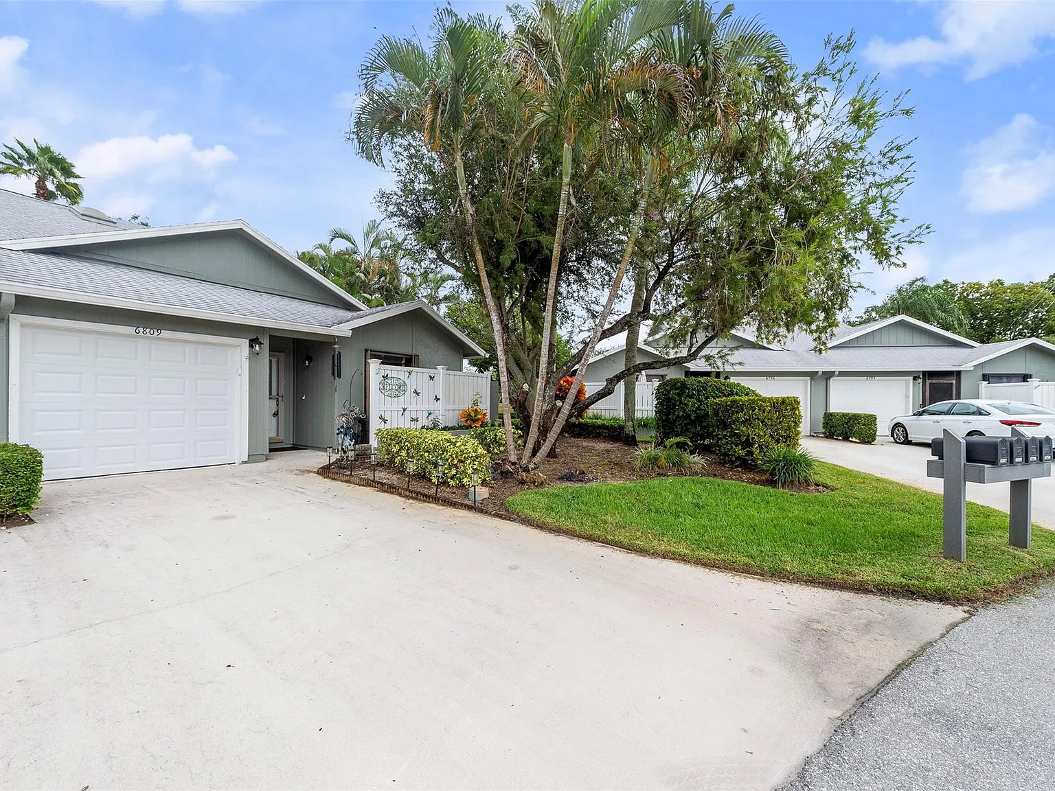 2 bed, 2.0 bath, 1309 sqft, $2,500 — Photo 3