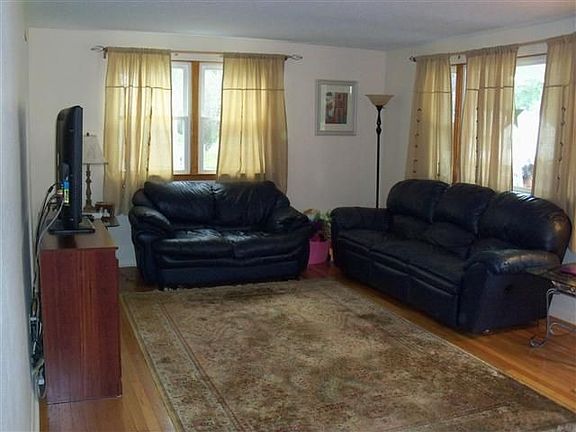 4th image of 808 Lyncourt Dr