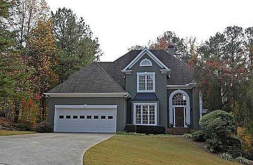 1st image of 3547 Claridge Dr NE