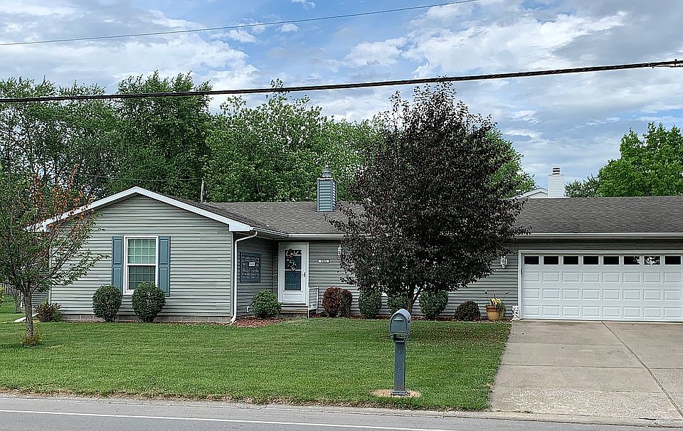805 N Park Ave. Chatham IL