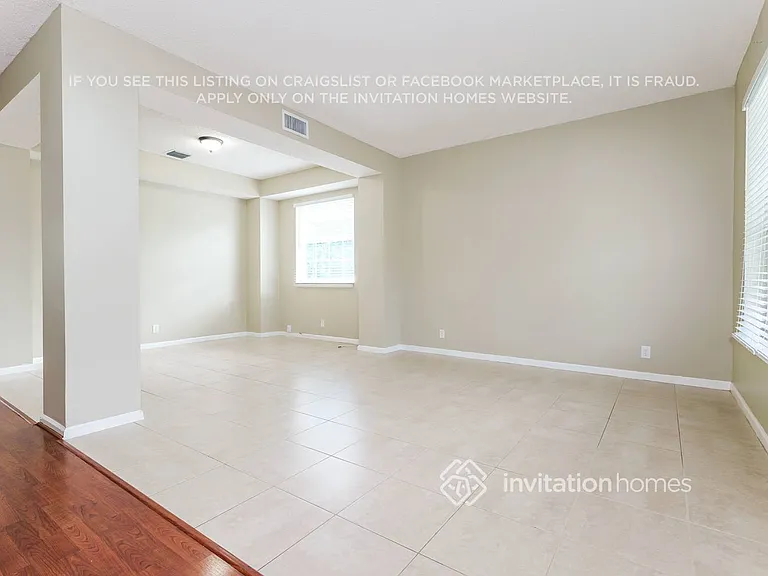 15062 Oak Chase Ct — Photo 4