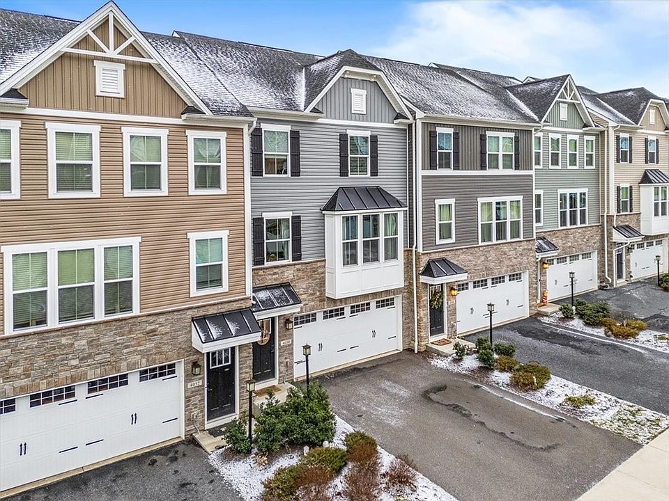 1st image of 4050 Crown Dr