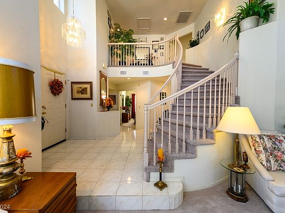3rd image of 4613 Verano Dr