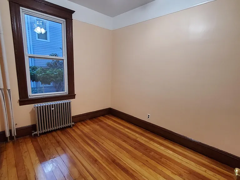 387 Avenue E — Photo 18