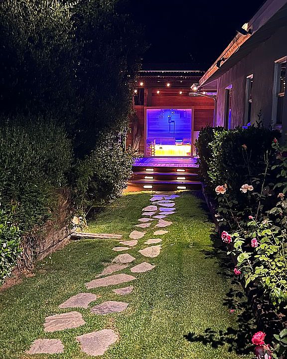 2nd image of 2687 La Cuesta Dr