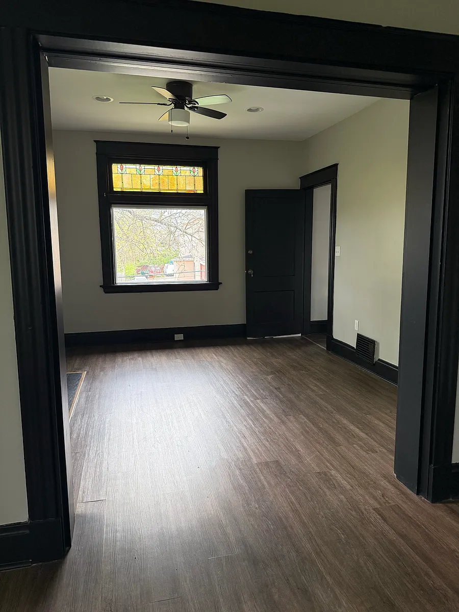 Building Photo - 3112 Hackberry St #2
