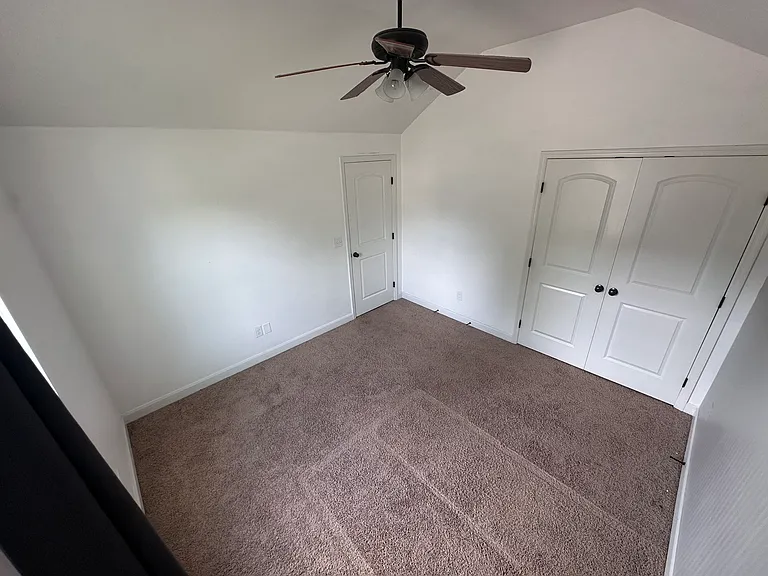 511 Sebastian Dr — Photo 23
