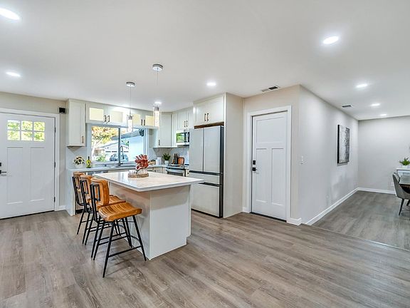 5th image of 6233 Shadelands Dr