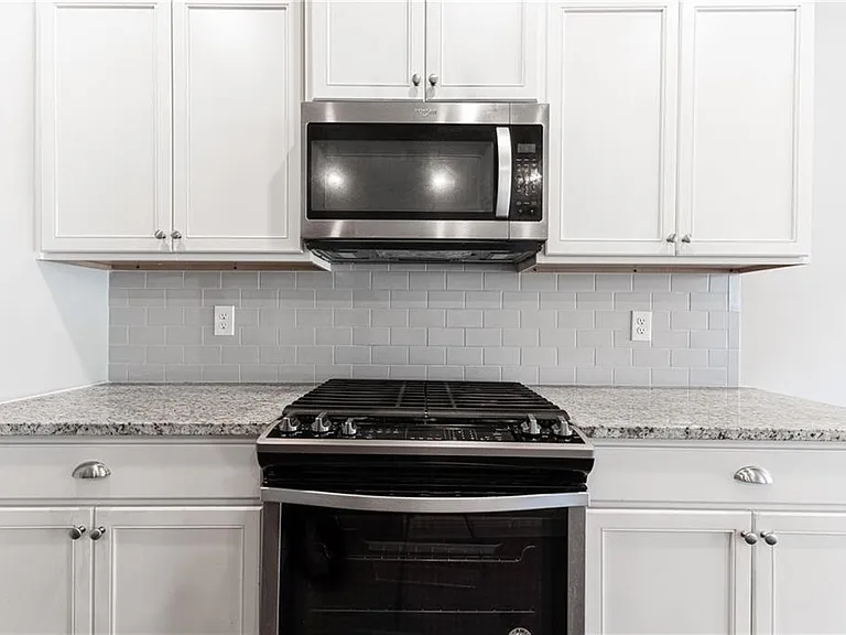 2414 Morgan Place Dr — Photo 14