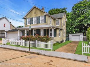 97 Mechanic St, Red Bank, NJ 07701