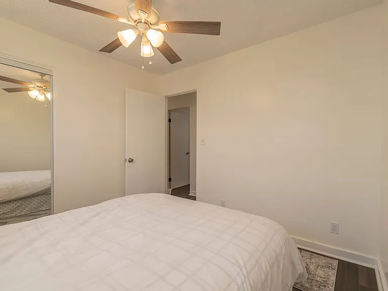 Plumeria Rd — Photo 22