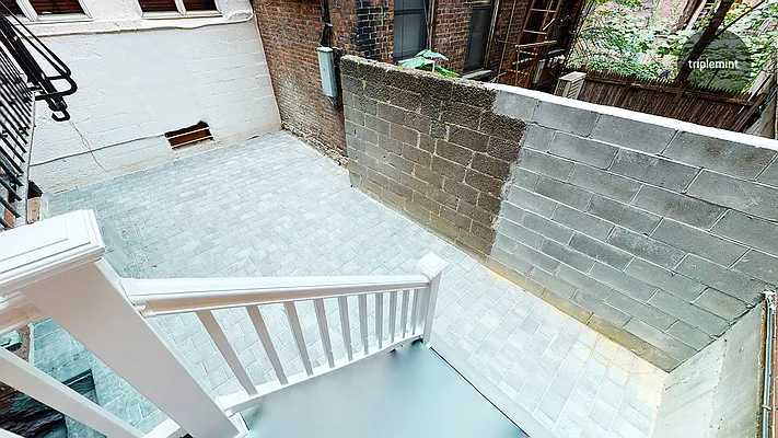 Rented by Triplemint | media 26