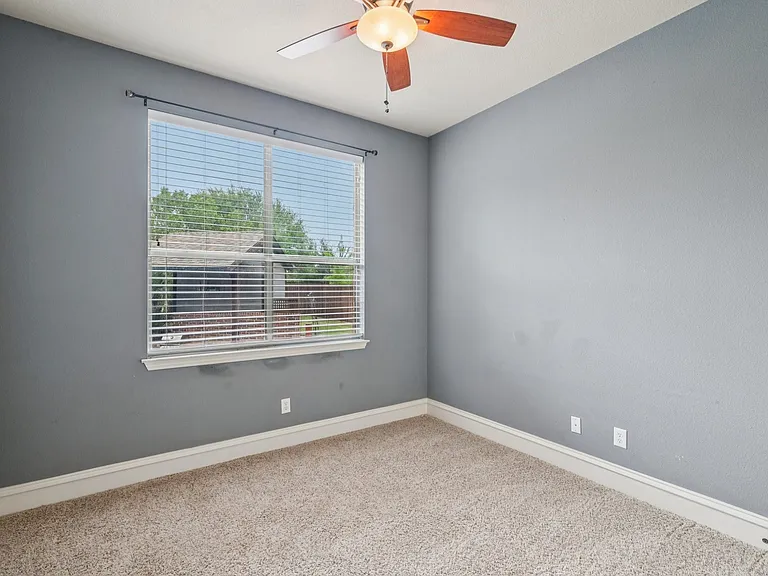 920 Norma Ln — Photo 29