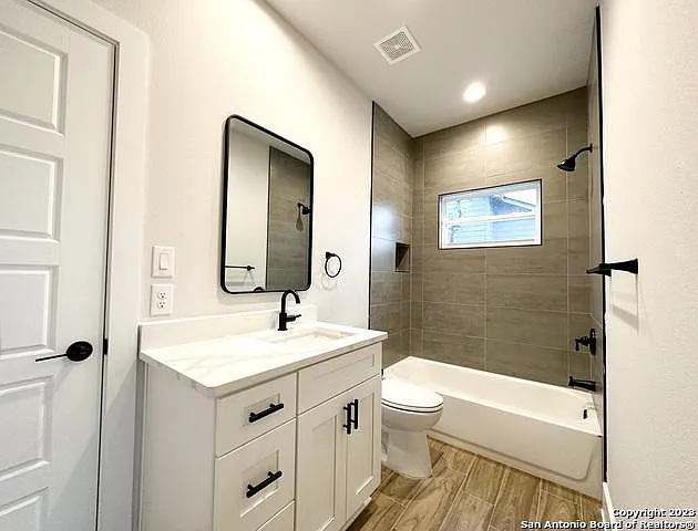 102 George Erath — Photo 13