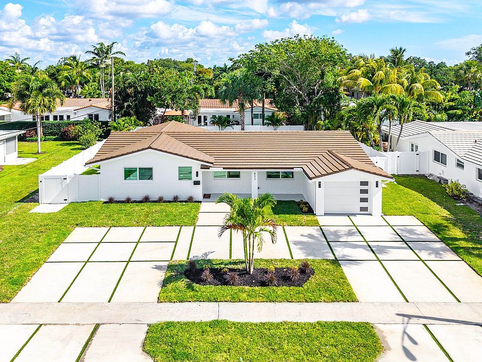 1st image of 833 SW 5th Street