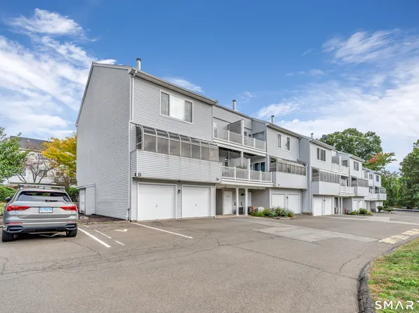 75 Staffordshire Commons Drive #75, Wallingford, CT 06492