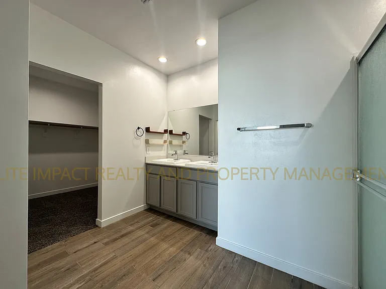 11112 S Weismann Dr — Photo 22