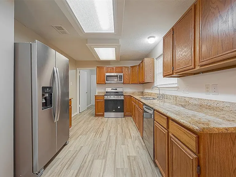 22319 Rangeview Dr — Photo 23