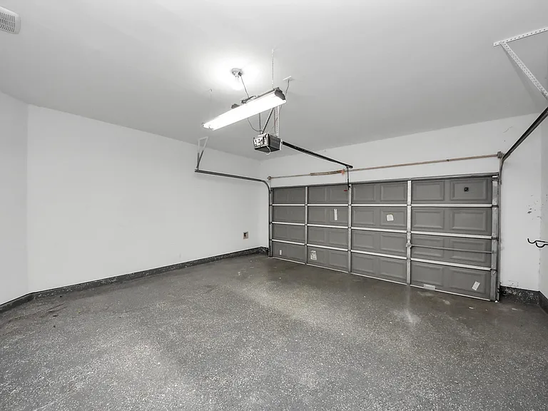 10062 Hillside Bayou Dr — Photo 44