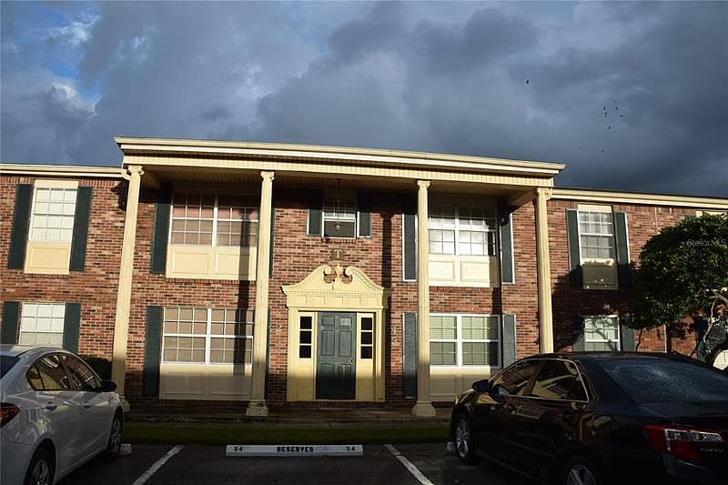 1st image of 1920 E Edgewood Dr APT T4