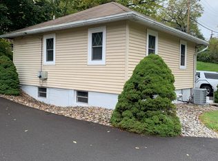 906 Gravel Pike, Schwenksville, PA 19473