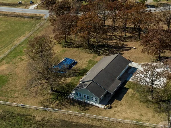 12098 S Highway 59, Lincoln, AR 72744