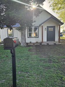 421 H St, Elgin, OK, 73538
