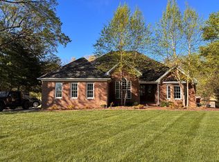 4574 Cemetery Rd, Bowling Green, KY 42103