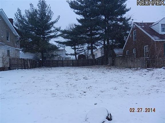 3rd image of 1237 Oxford Ave NW
