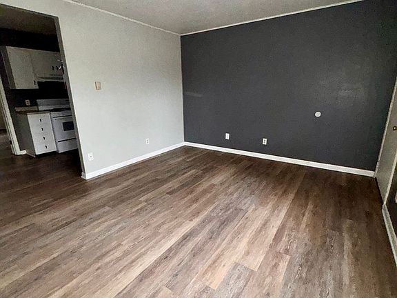 4th image of 599 E Temperance St #16