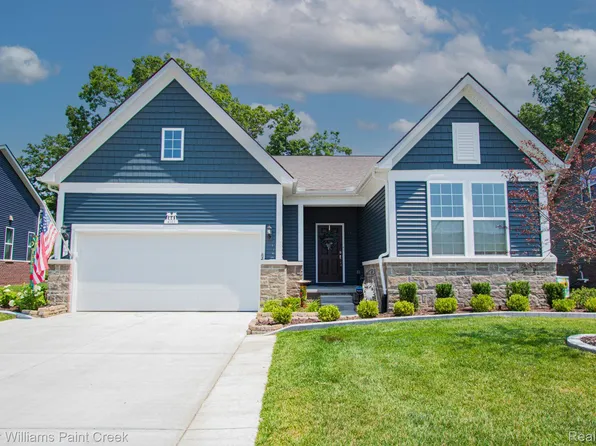 4317 Silica Dr, Lake Orion, MI 48359