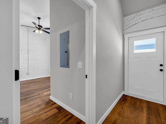 5th image of 86 S Forest Ave #C