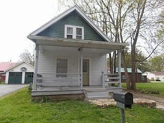 1st image of 2 Crescent Ave
