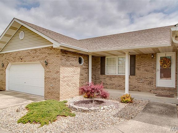 5th image of 1409 Elmwood Dr