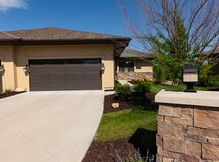19201 W 102nd St, Lenexa, KS 66220