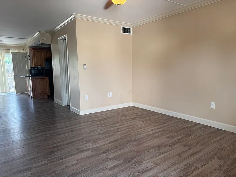 5937 SW 36th Ct #7 — Photo 4