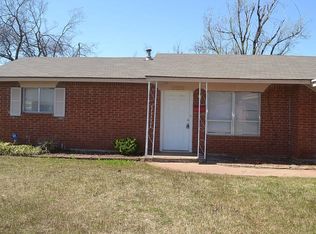 2609 Yorkshire Ave, Moore, OK 73160