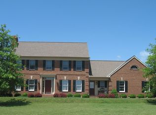 501 Taylor Dr, Chillicothe, IL 61523