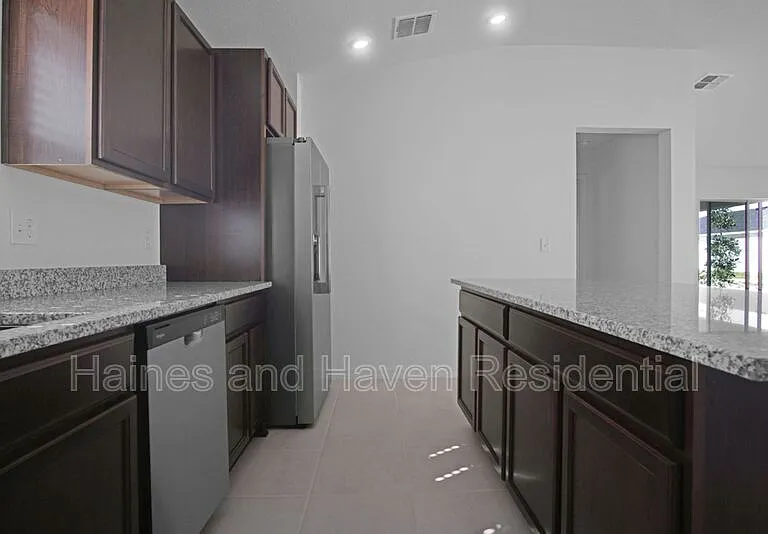 3139 Cedar Crossing Blvd — Photo 4